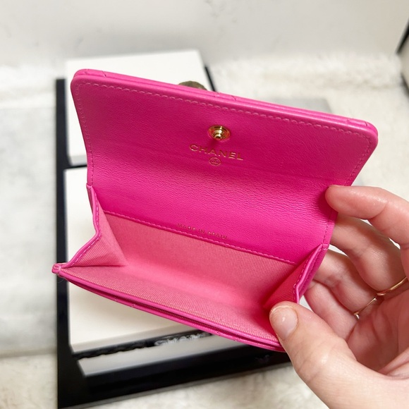 Authentic Chanel 19 Barbie Pink CC Card Wallet - Picture 7 of 13